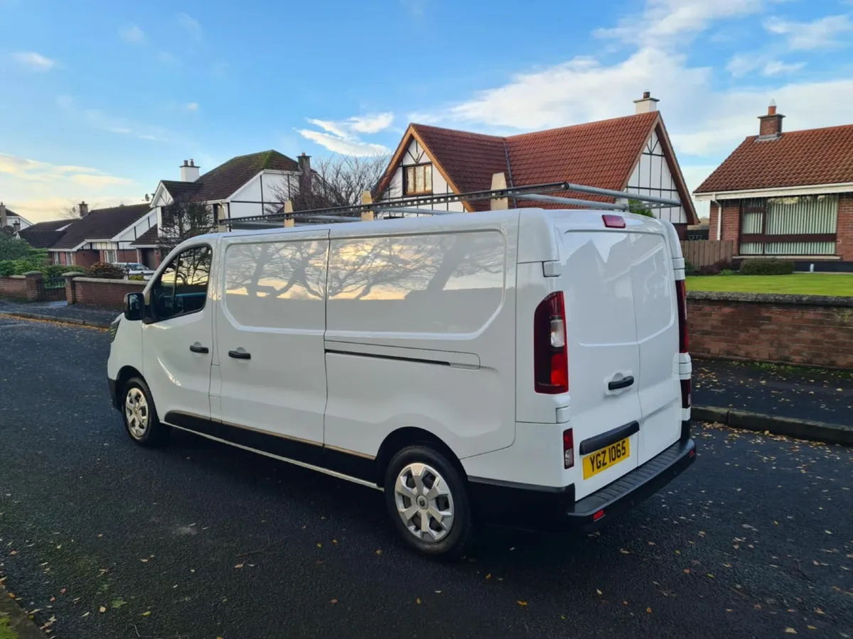2022 RENAULT TRAFIC LL30 2.0 Deposit Taken - Image 4