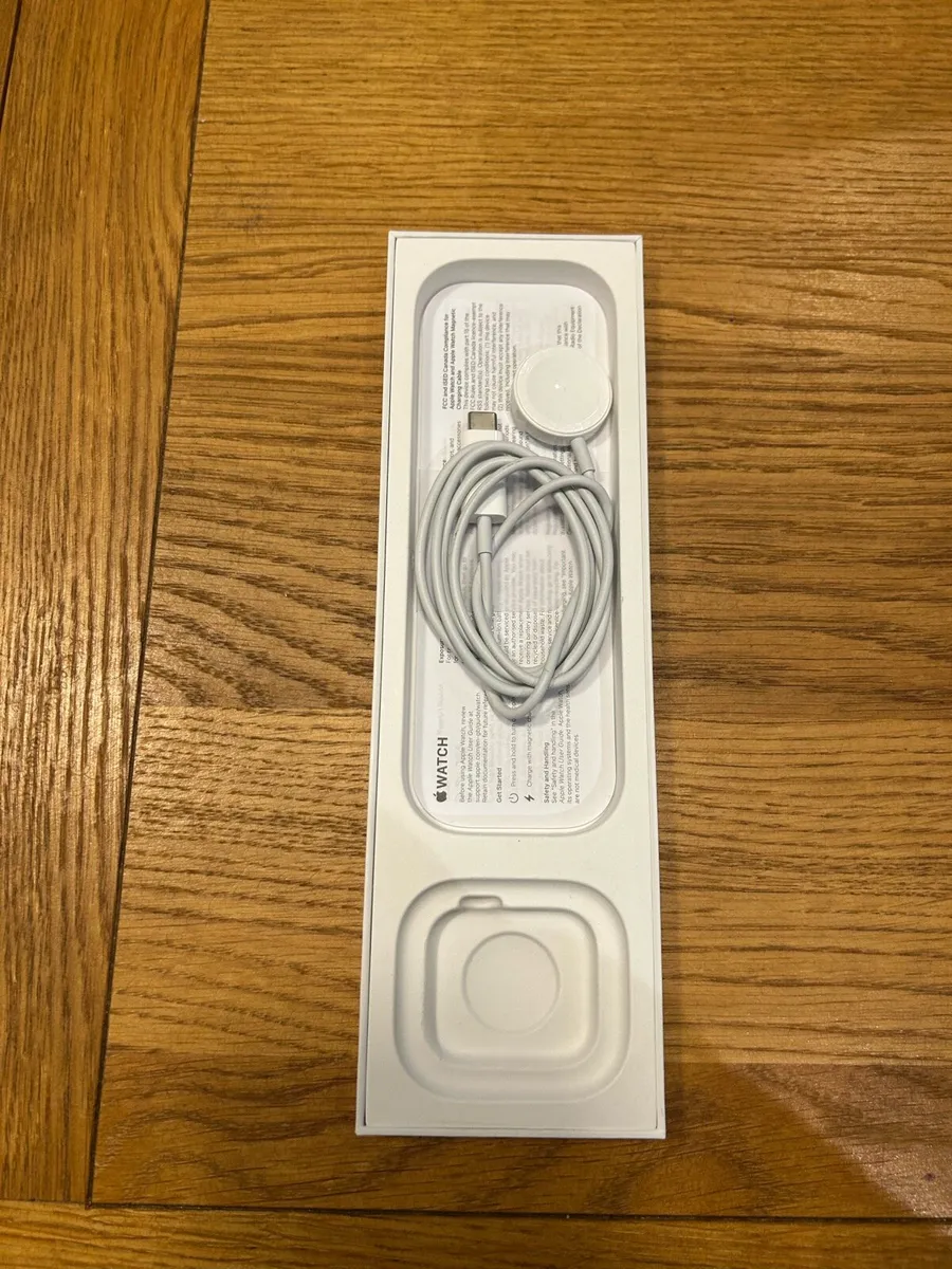 Apple Watch Series 5 40mm Rose Gold Excellent - Image 3