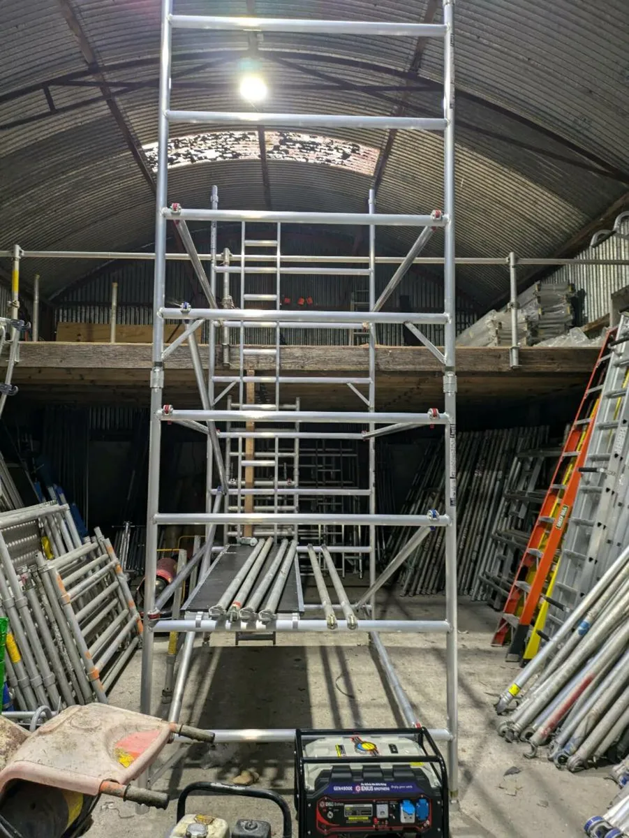 Scaffolding tower - Image 2