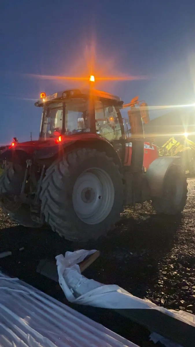 Massey 7720 - Image 4