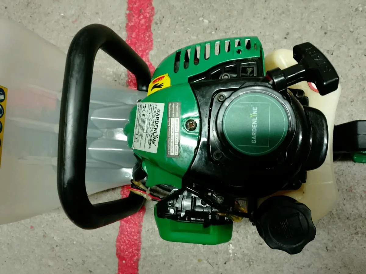 Hedge cutters - Image 2