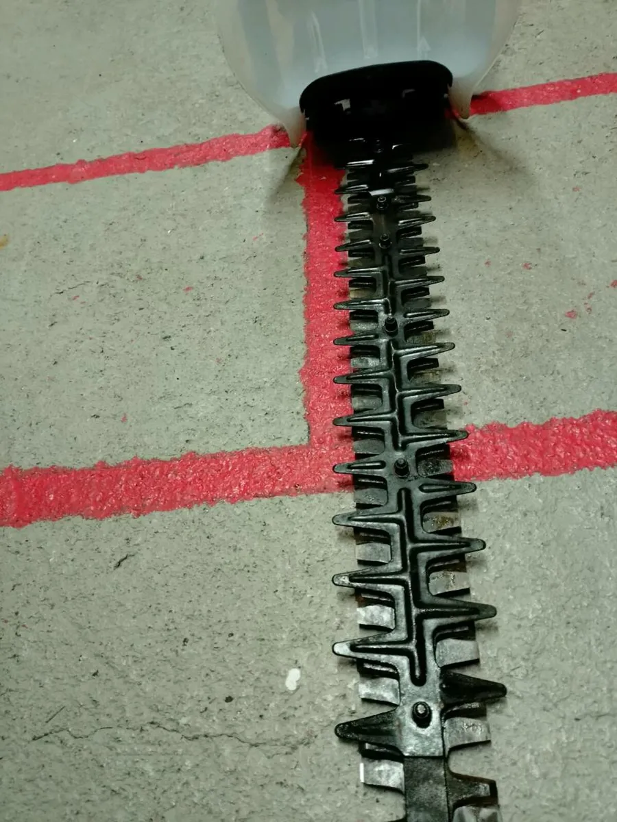 Hedge cutters - Image 4