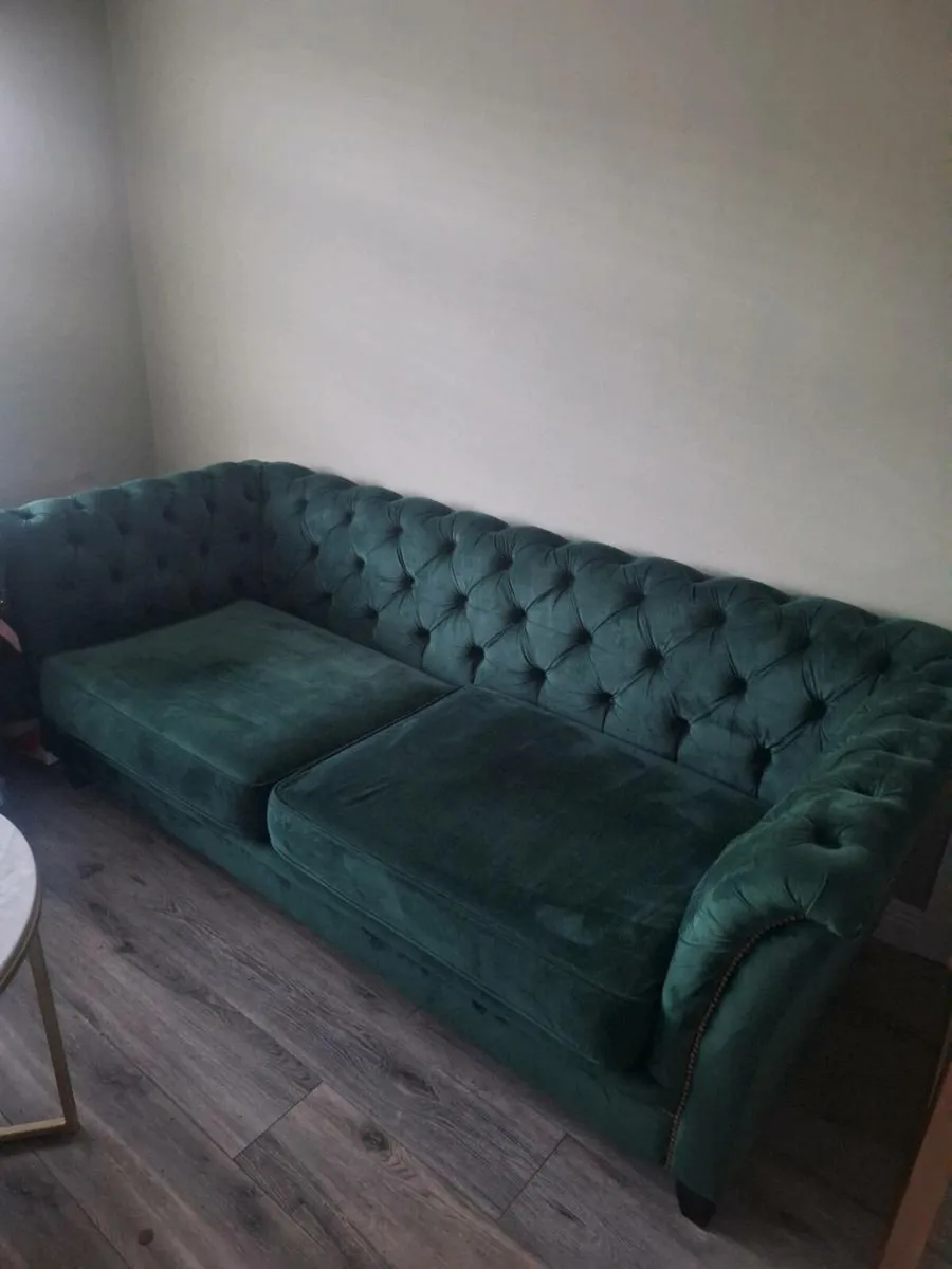 3 seater couch - Image 1