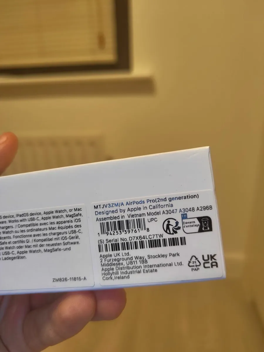 Airpods  gen two pro - Image 4