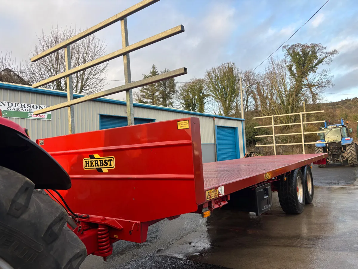 Herbst Bale Trailer 28FT - Image 1
