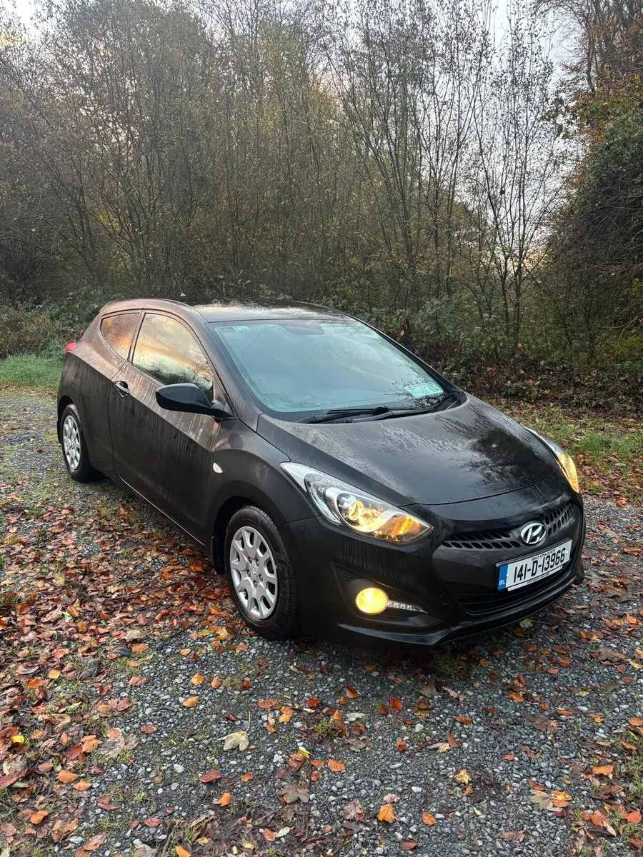 Hyundai i30 van - Image 1
