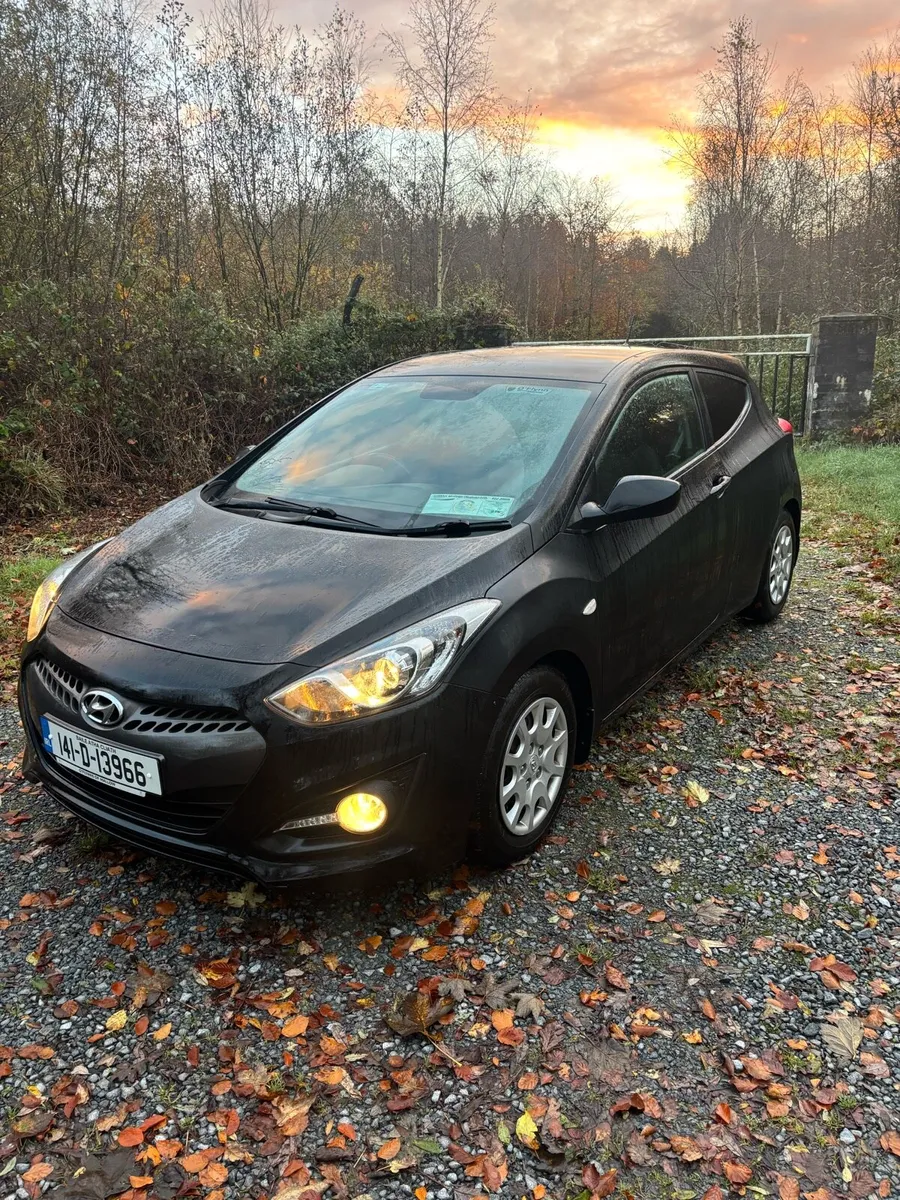 Hyundai i30 van - Image 2