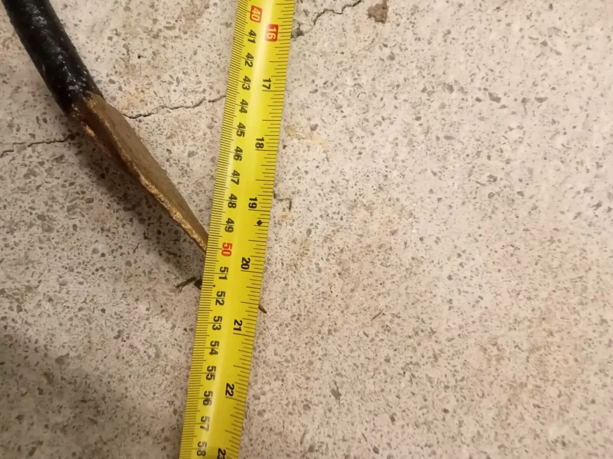 Old anchor - Image 4