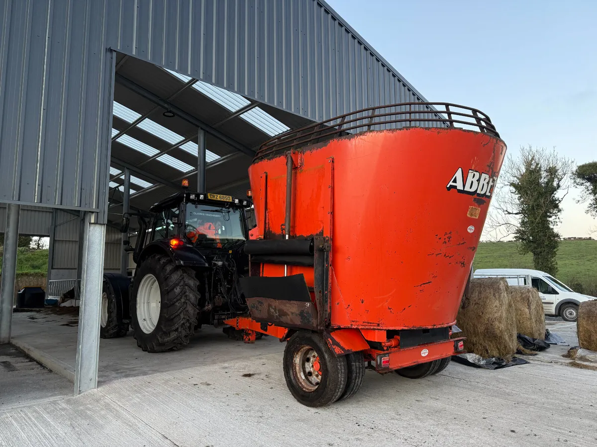 Abbey Diet Feeder €14750 - Image 2