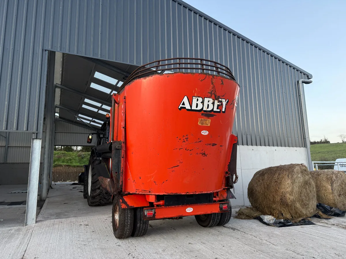 Abbey Diet Feeder €14750 - Image 3