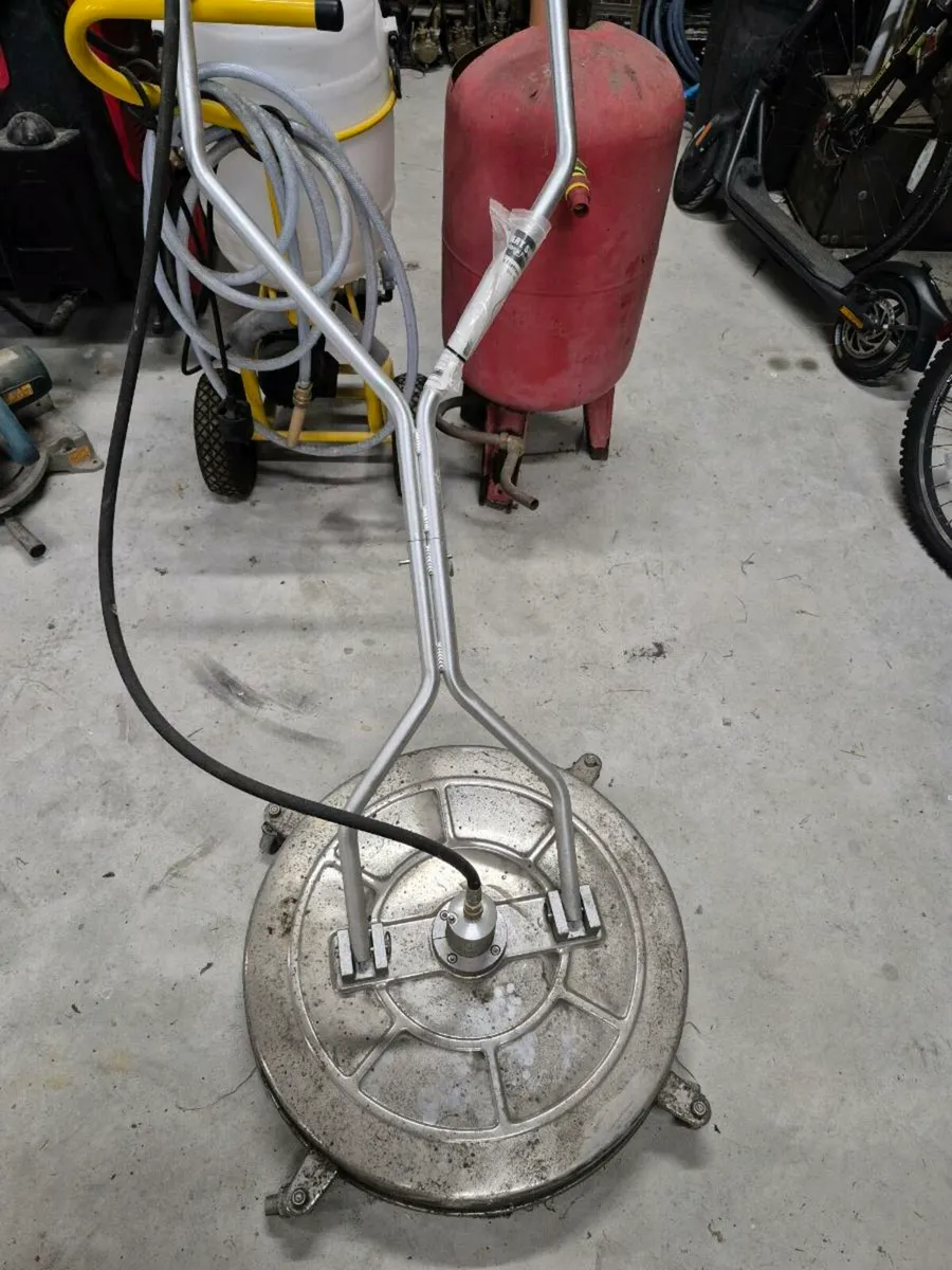 Tarmac washer cleaner - Image 2