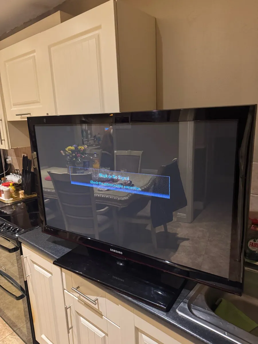 Samsung TV - Image 1