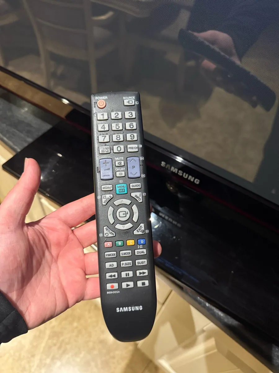 Samsung TV - Image 3