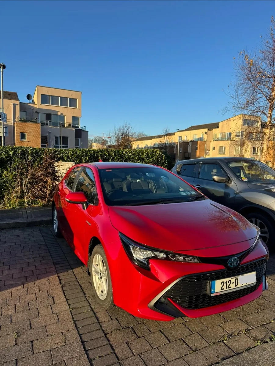 Toyota Corolla Hybrid Luna 212 - Image 1