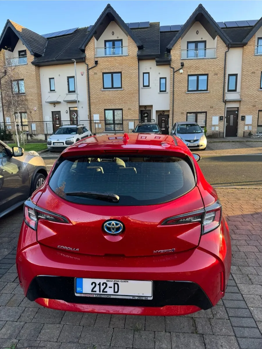 Toyota Corolla Hybrid Luna 212 - Image 3