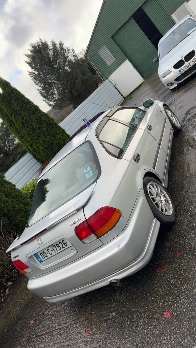 Honda civic - Image 1