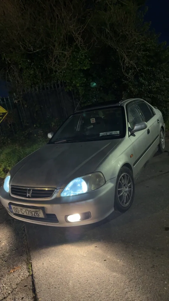 Honda civic - Image 3