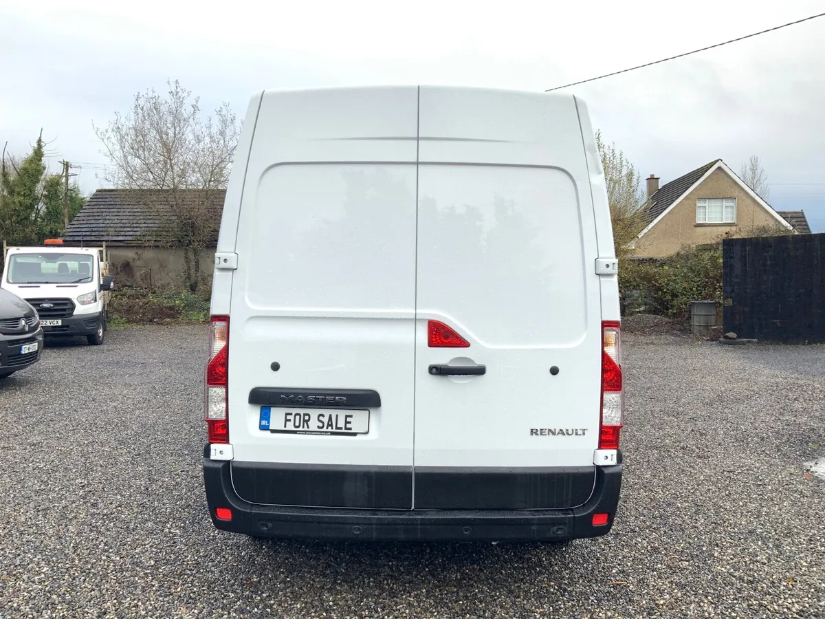 Renault Master Lwb { High Spec }  1 Year Warranty - Image 4