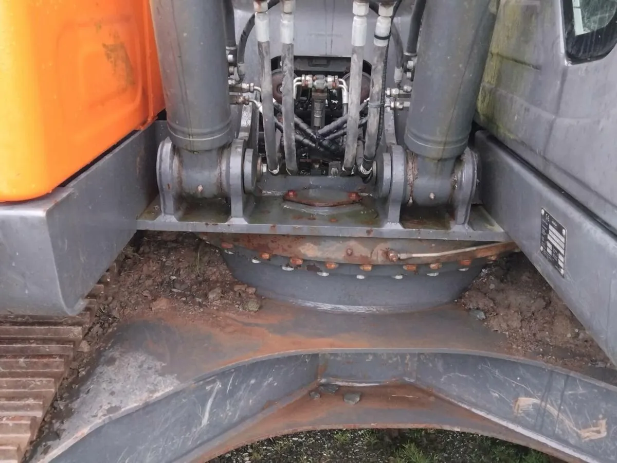 2018Doosan dx140 - Image 4