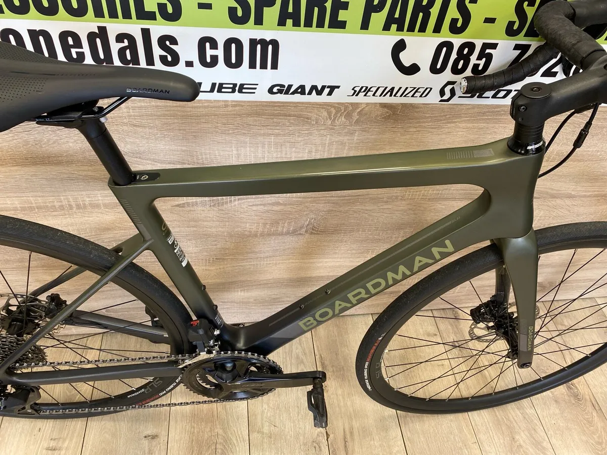 Boardman SLR 8.9 Disc Di2 Mens Road - Image 4