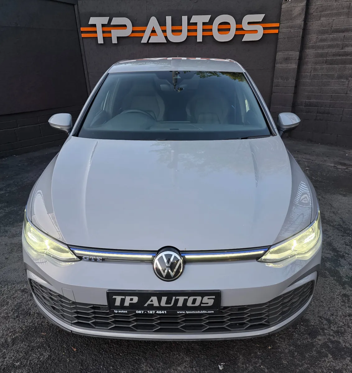 Volkswagen Golf 2021 GTE Hybrid - Image 2