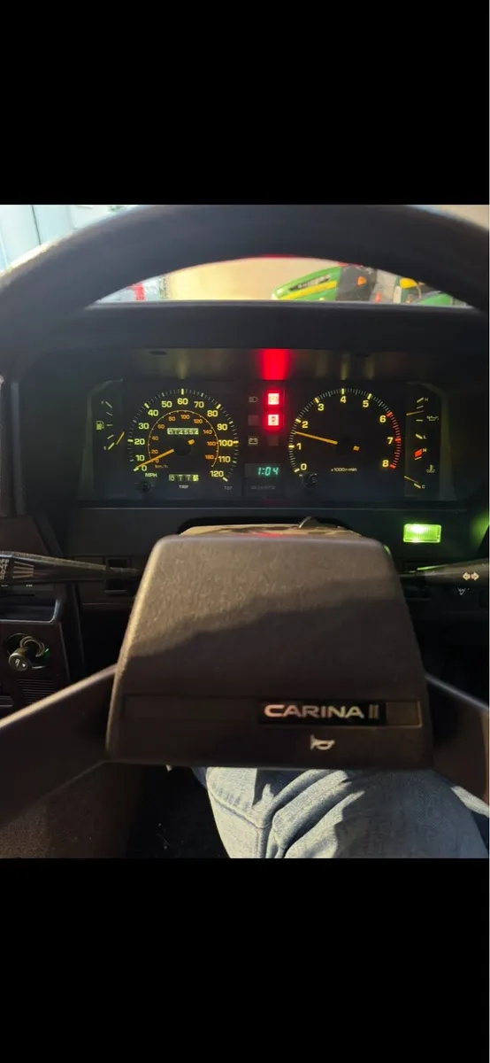 Toyota carina - Image 3