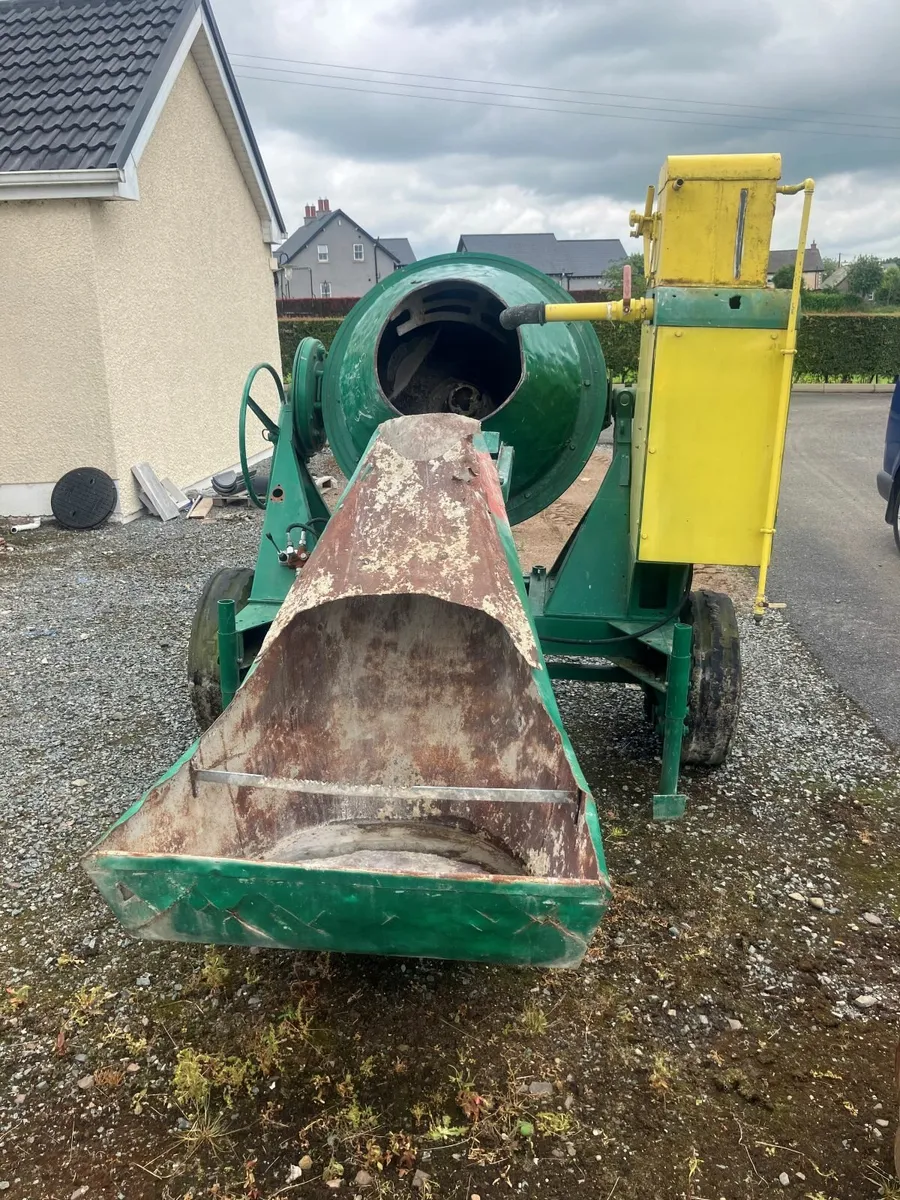 Concrete / Cement mixer - Image 4