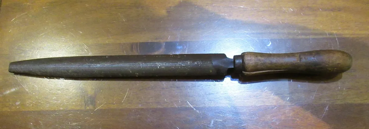 antique vintage METAL FILE TOOL cottage pub  cave - Image 2
