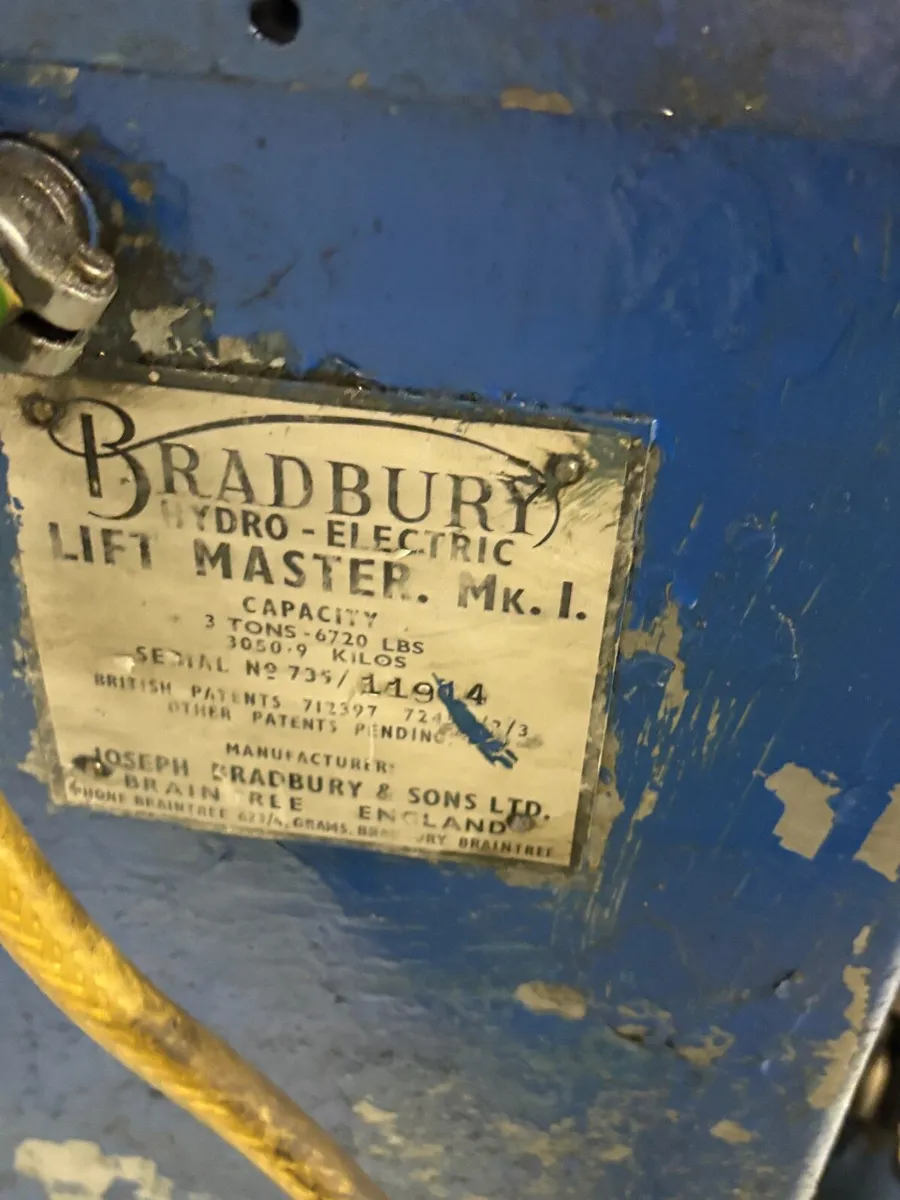 Bradbury 4 post ramp - Image 2