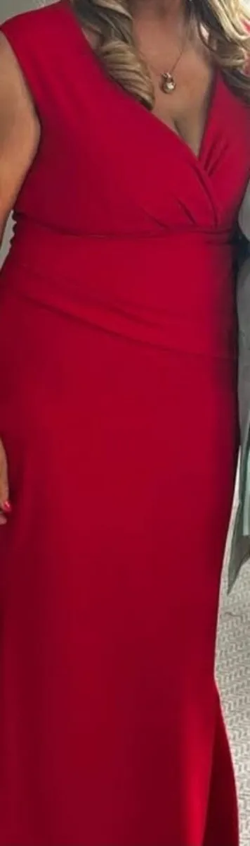Red dress - Image 2
