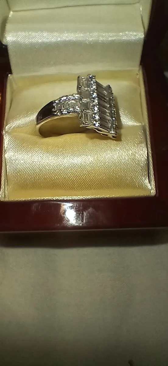 Diamond ring - Image 2