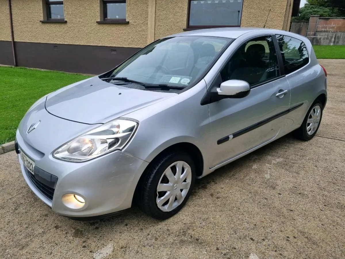 2011 clio New Nct Serviced - Image 3