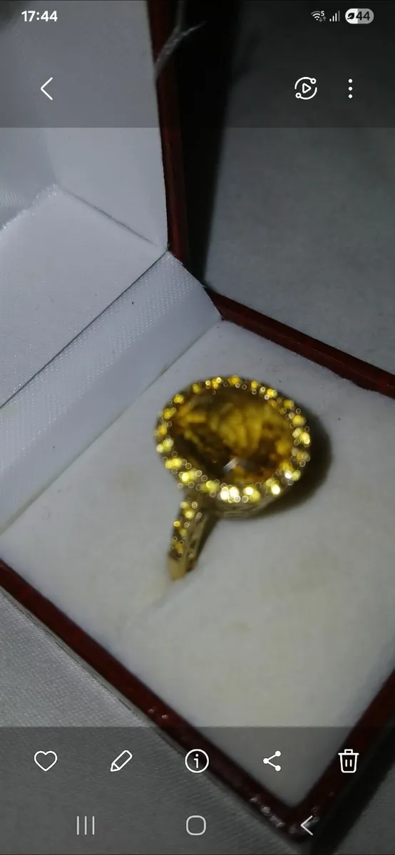 Amber Quartz ring - Image 1