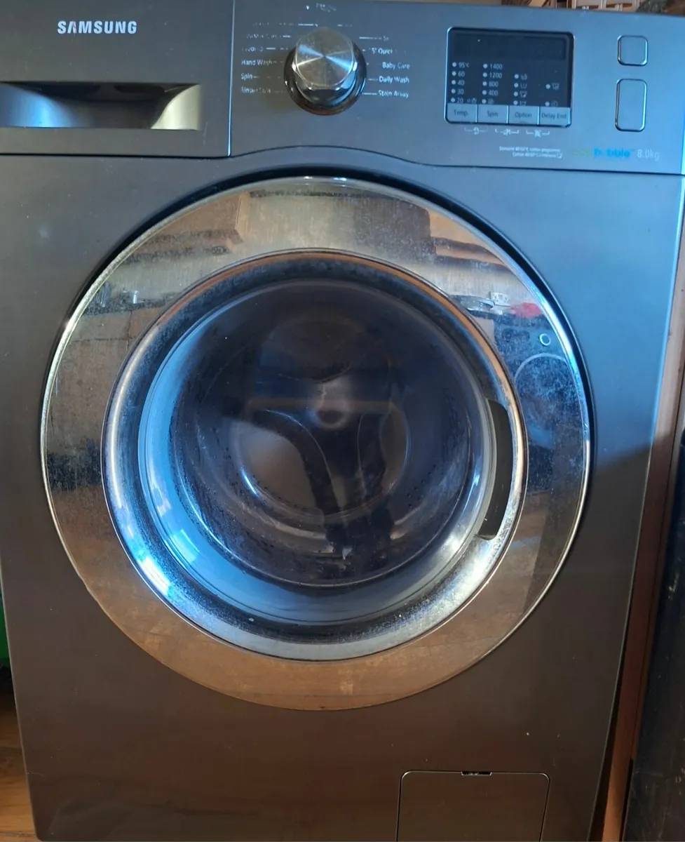 Used 8 kg samsung eccobuble washing machine - Image 4