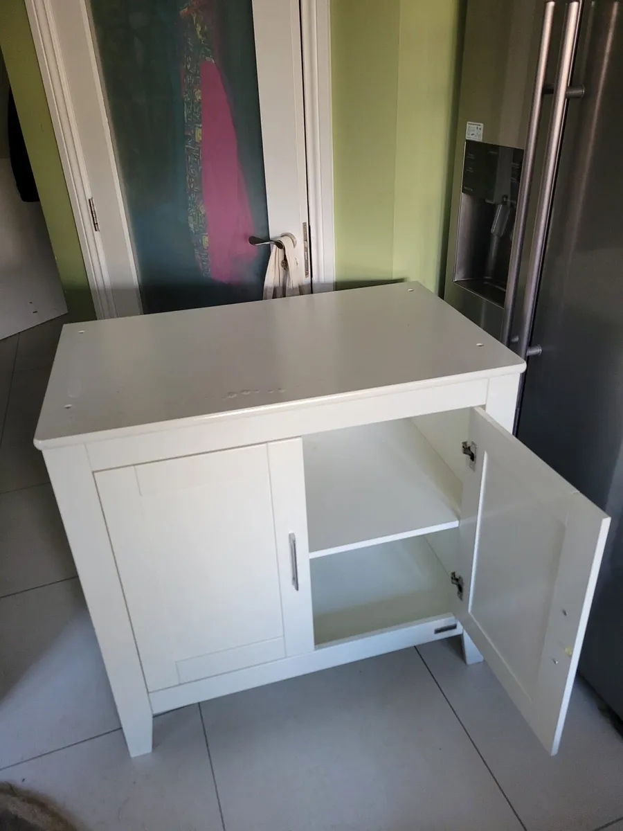 Small cabinet - Image 2