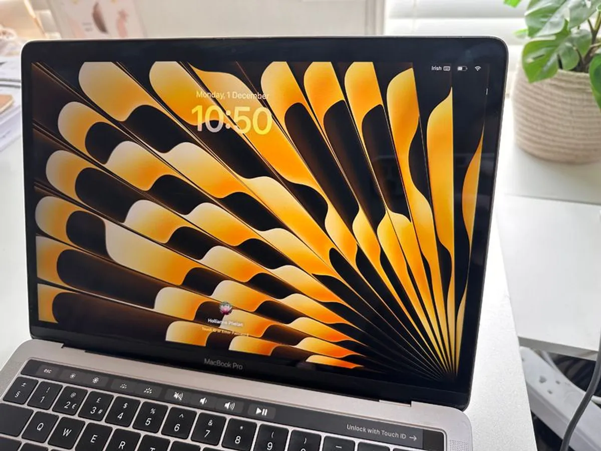 MacBook Pro 13" 2019 - Image 4