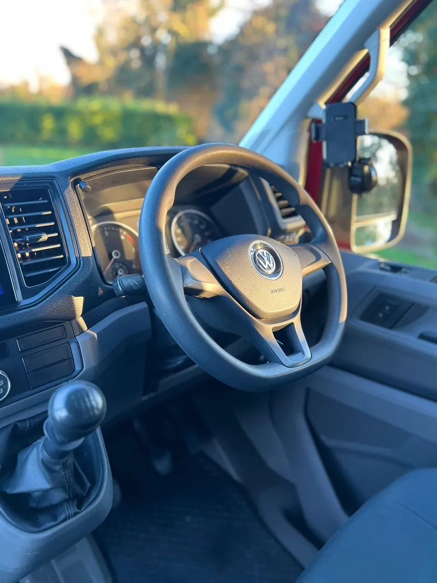 2019 VW CRAFTER NEW CVRT TAX 05/26 - Image 4