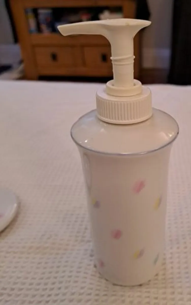 Bathroom bundle - Image 2