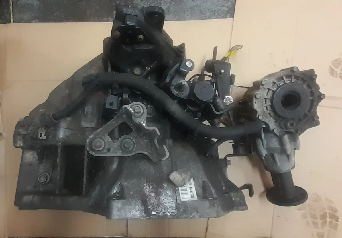 Santa Fe 6 Speed Gearbox 2014 / 2018 2.2 4WD - Image 1