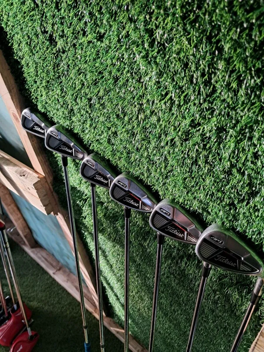 Titleist Ap1 iron set - Image 2