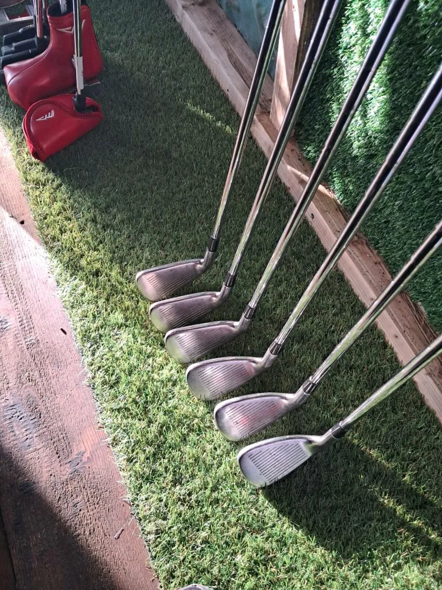 Titleist Ap1 iron set - Image 3