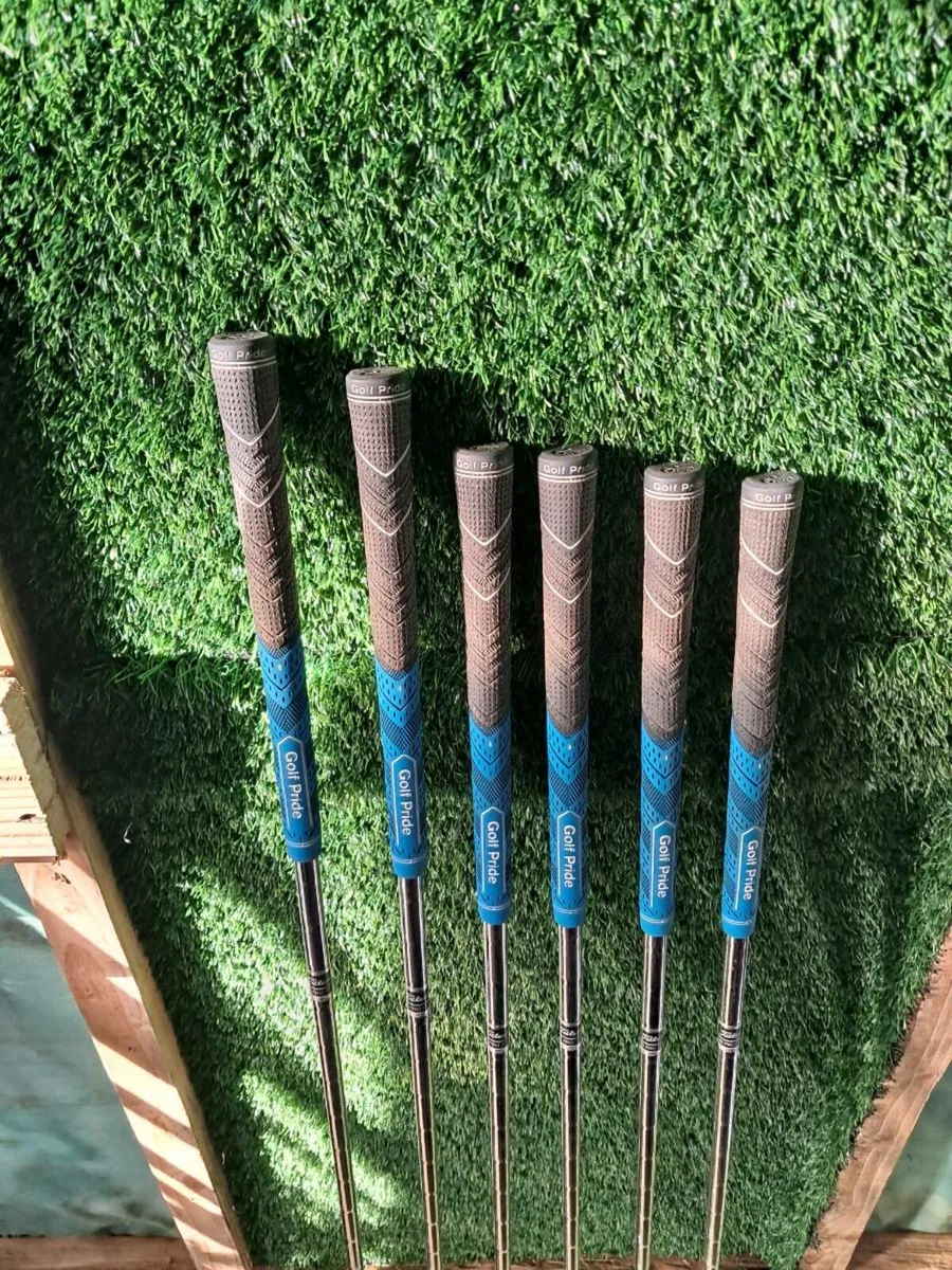 Titleist Ap1 iron set - Image 4