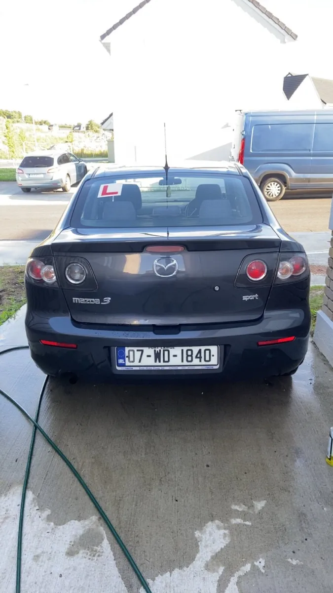Mazda 3 - Image 4