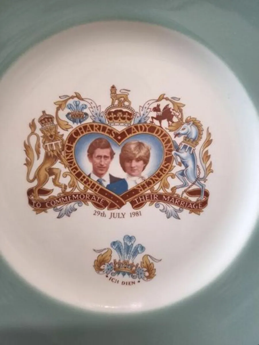 Charles and Diana Commemorative plate no 1 - Image 3