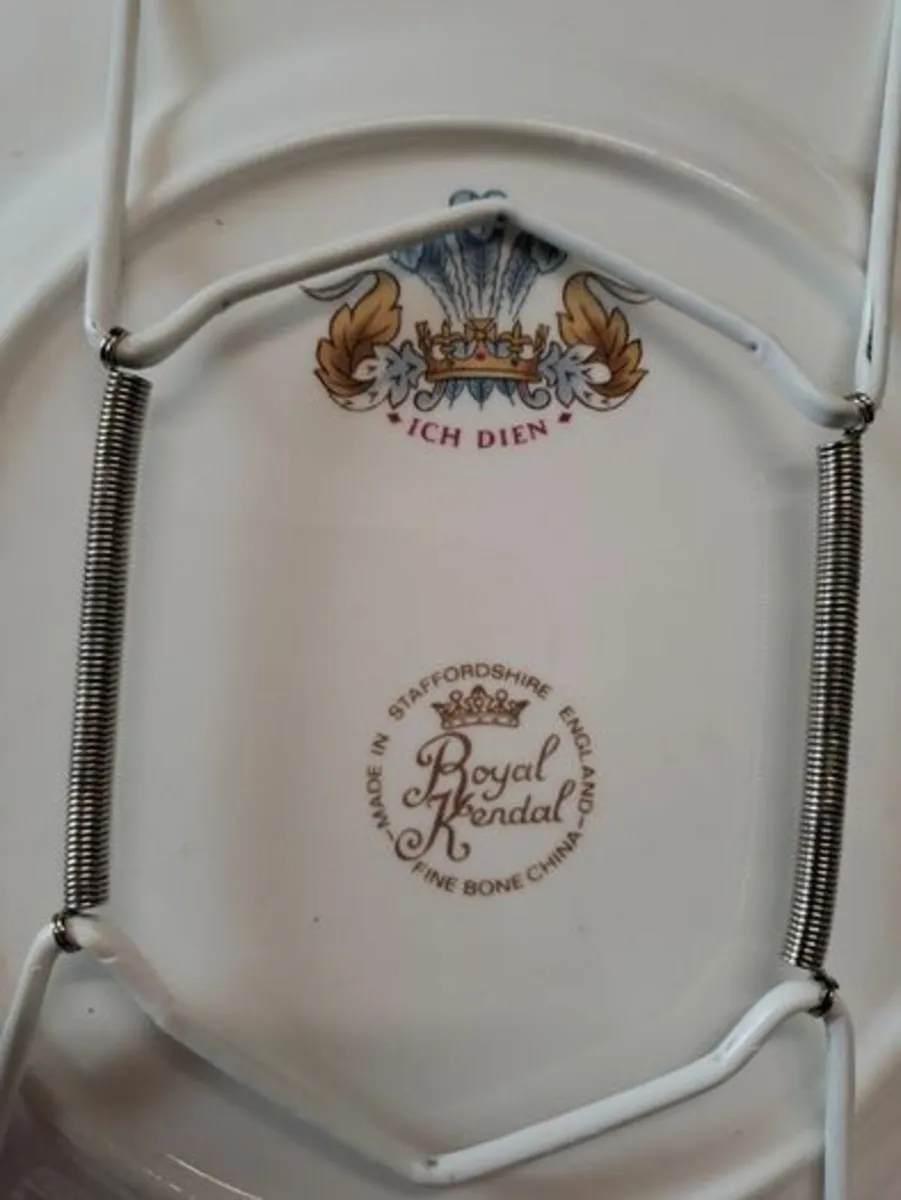 Royal Kendal plate Charles and Diana wedding - Image 4