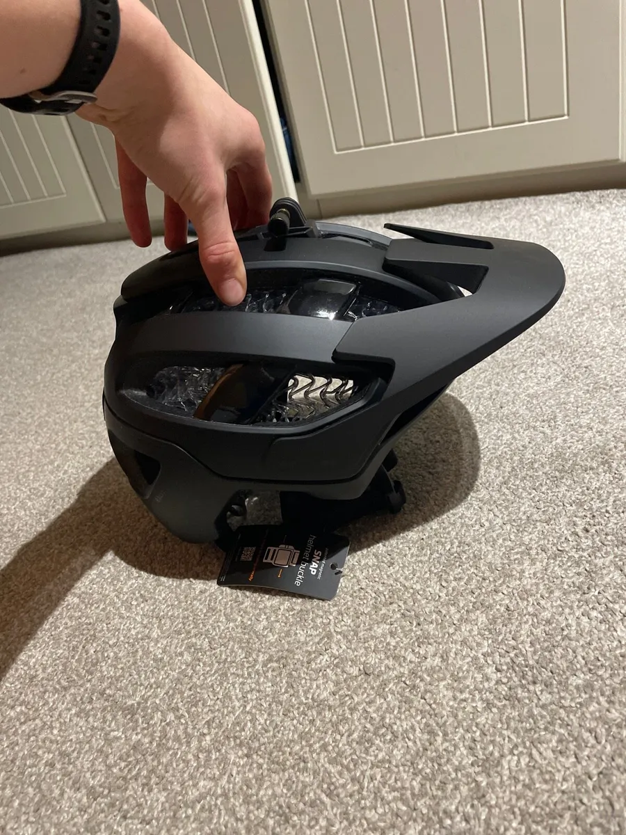 Trek Rally Wave Cel Helmet - Image 3