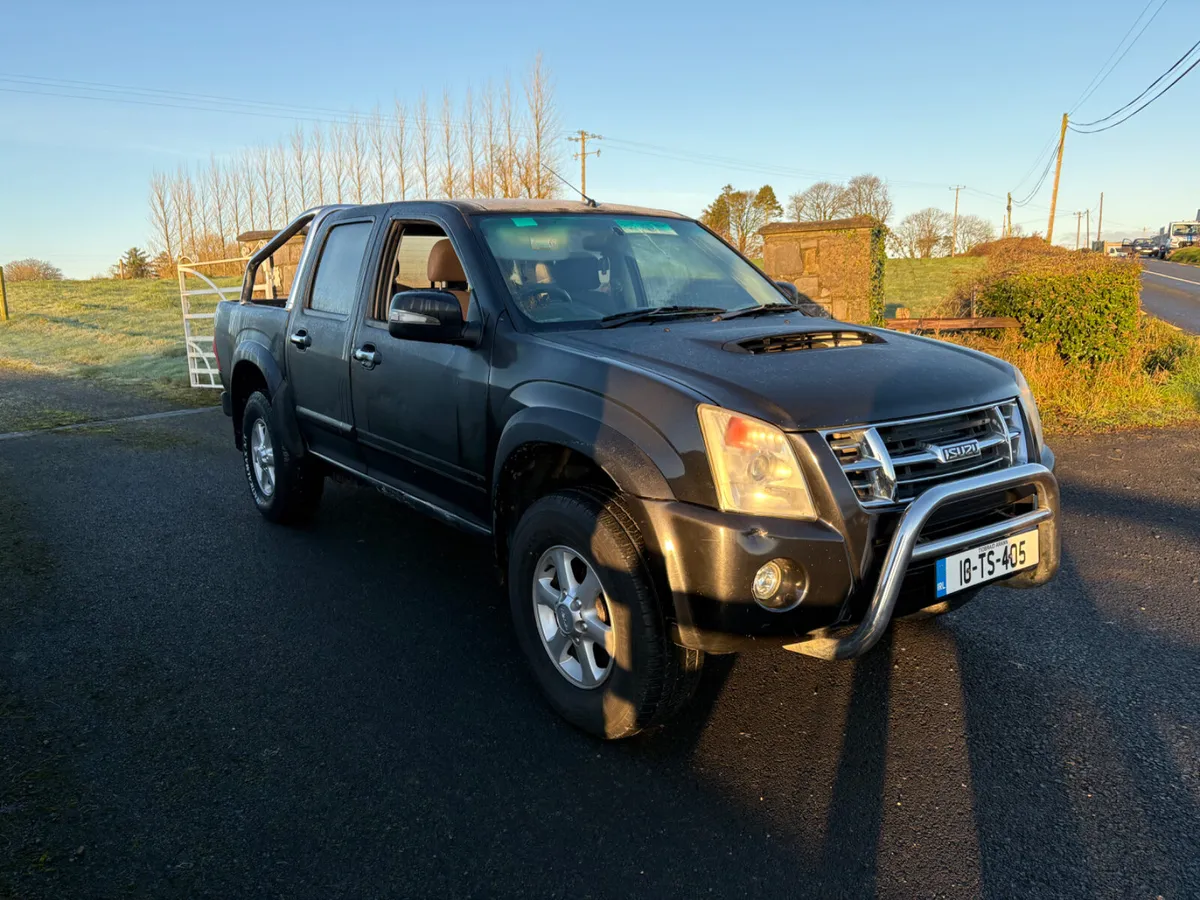 Isuzu D-Max 2010 - Image 1