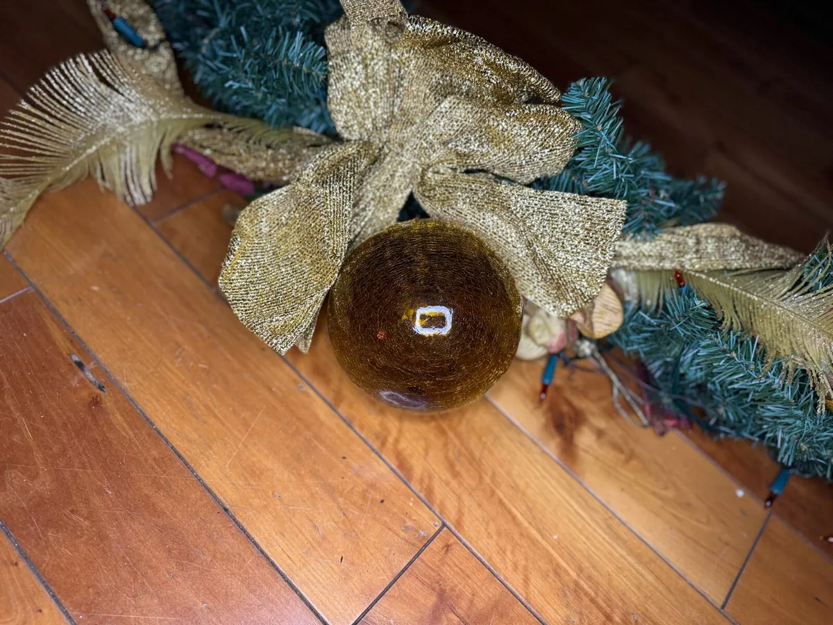 Christmas lighted garland decoration - Image 3