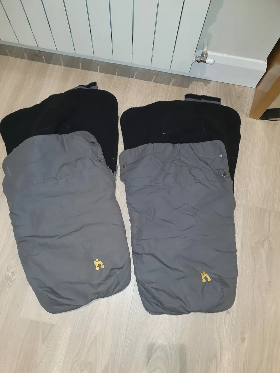 2 Out N About Footmuff