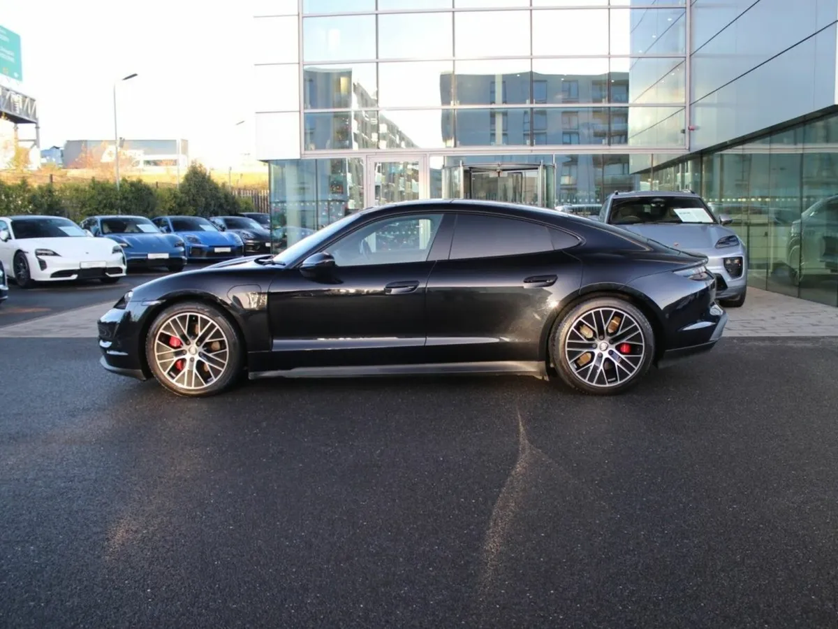 Porsche Taycan 4S - Image 4
